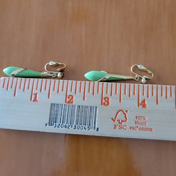 Vintage - Green Aycrlic and Gold Clip On Drop Earrings - Picture 2 of 2